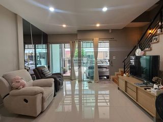Продажа 3 спальни таунхаус в Bang Kruai, Нонтабури