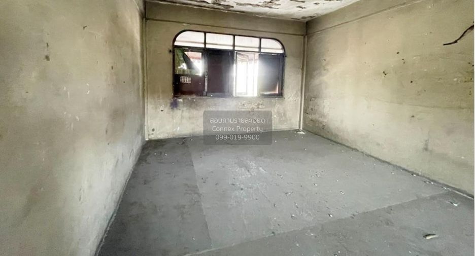 For sale 4 bedrooms retail Space in Khlong Luang, Pathum Thani