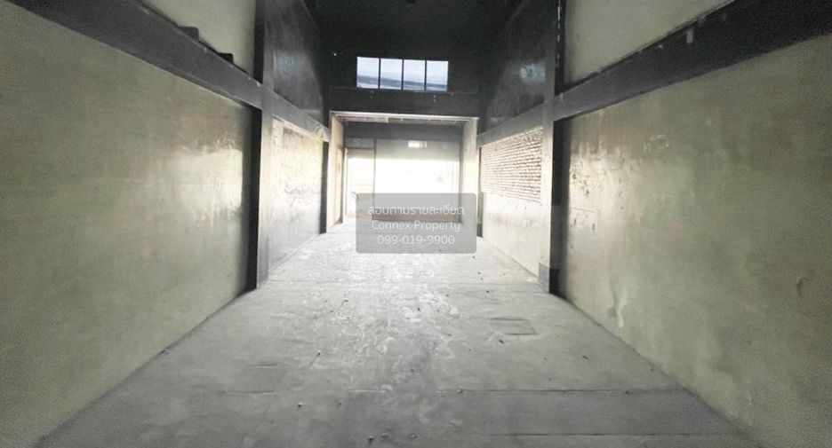 For sale 4 bedrooms retail Space in Khlong Luang, Pathum Thani