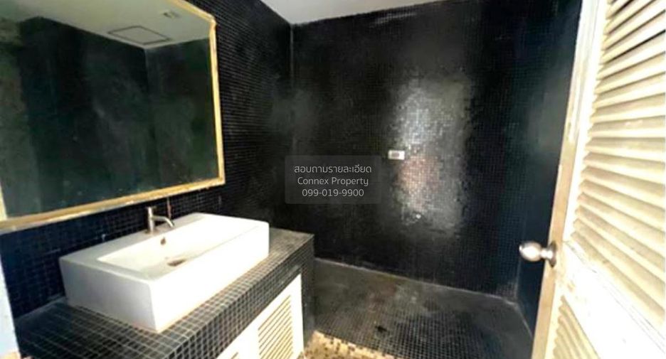 For sale 3 bedrooms condo in Chatuchak, Bangkok