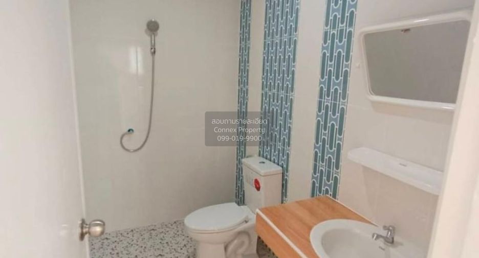 Casa adosada en venta de 2 habitaciones en Khlong Luang, Pathum Thani