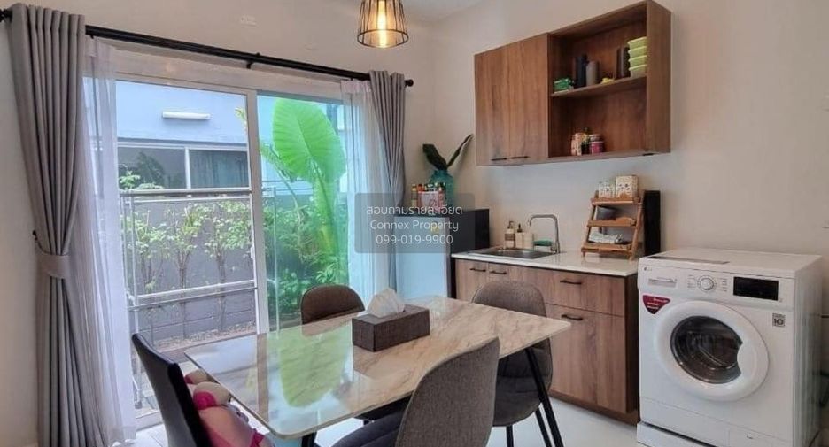 Casa adosada en venta de 2 habitaciones en Khlong Luang, Pathum Thani