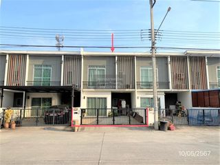 出售 3 卧室 联排别墅 在 Khlong Luang, Pathum Thani