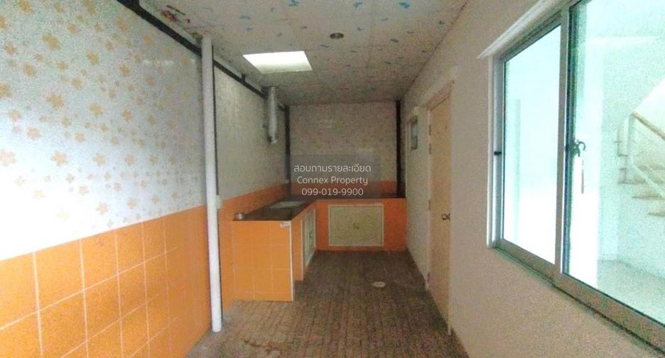 Продажа 3 спальни таунхаус в Khlong Luang, Патумтани