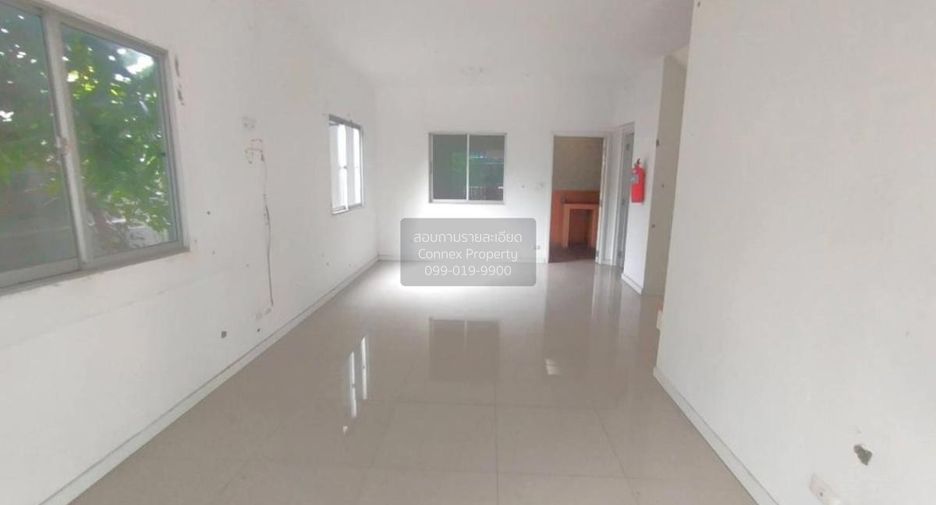Продажа 3 спальни таунхаус в Khlong Luang, Патумтани