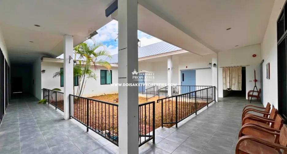 For sale 5 ベッドルーム house in Doi Saket, Chiang Mai