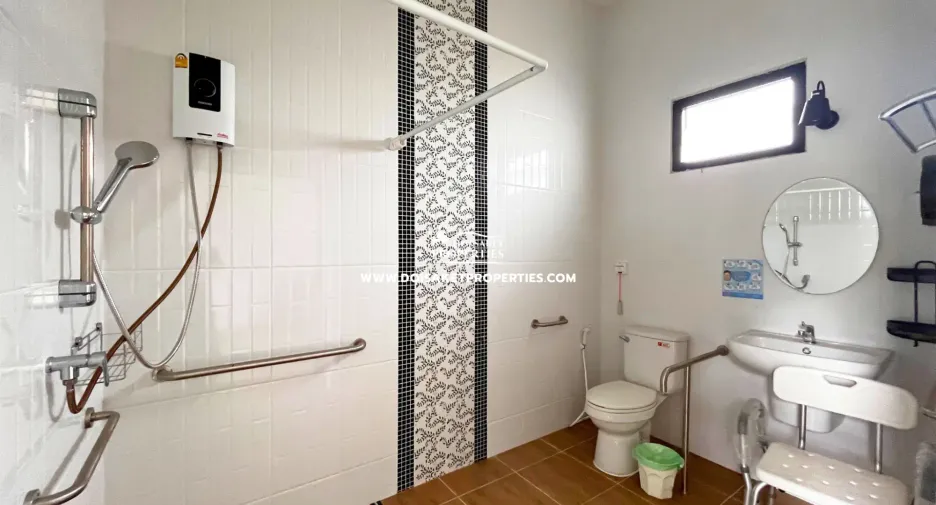For sale 5 ベッドルーム house in Doi Saket, Chiang Mai