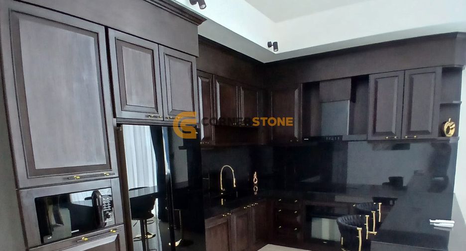 Casa en alquiler y en venta de 6 habitaciones en Bang Lamung, Chonburi