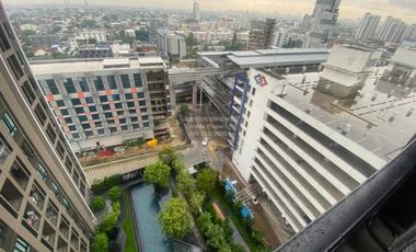 Condo en alquiler de 1 habitaciones en Huai Khwang, Bangkok