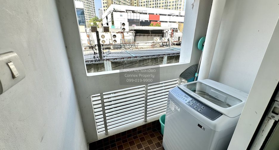 Wohnung zur Miete mit 1 Zimmer in Huai Khwang, Bangkok