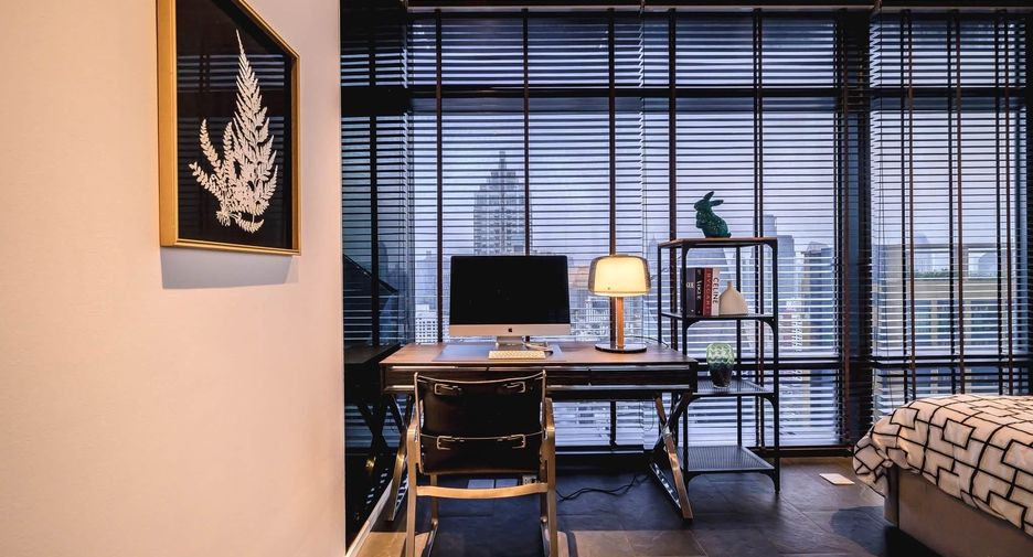 For rent 2 bedrooms condo in Watthana, Bangkok