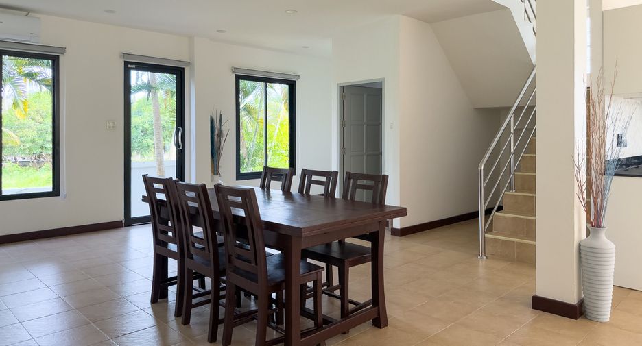 Casa en venta y en alquiler de 3 habitaciones en Ko Samui, Surat Thani