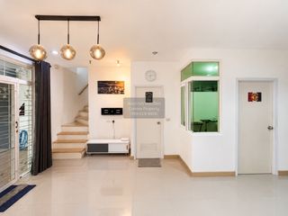 For rent 4 ベッドルーム townhouse in Bang Khen, Bangkok