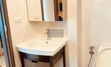 For rent 2 bedrooms condo in Pathum Wan, Bangkok