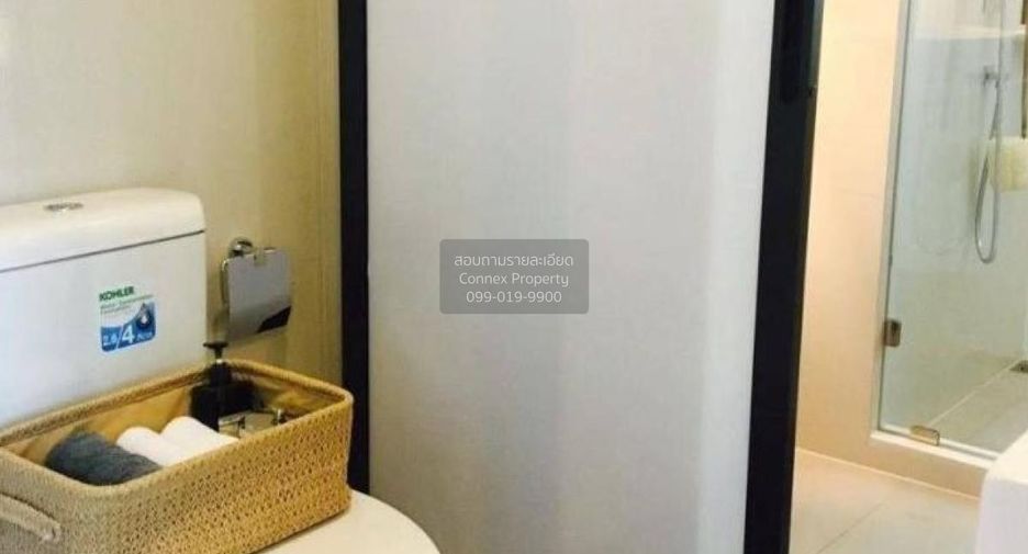 For rent 2 bedrooms condo in Huai Khwang, Bangkok