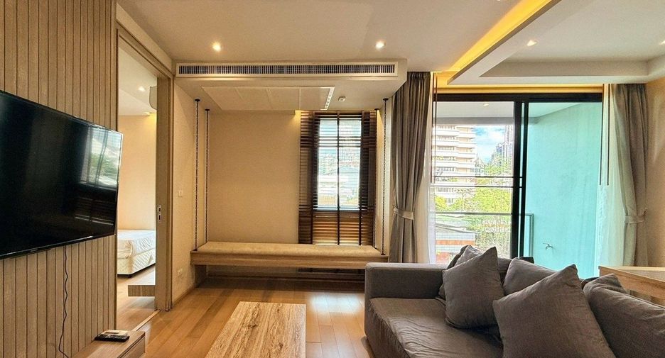 For rent 2 bedrooms condo in Watthana, Bangkok