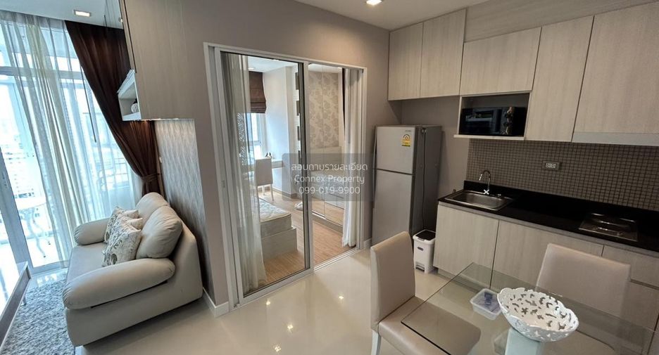 For rent 2 bedrooms condo in Ratchathewi, Bangkok