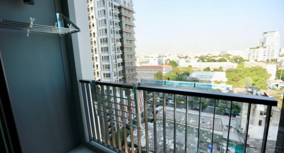 For rent 2 bedrooms condo in Ratchathewi, Bangkok