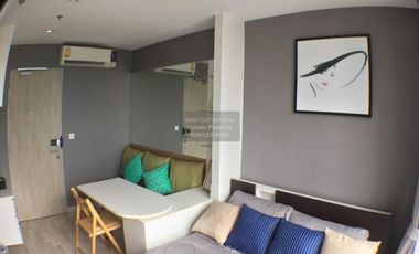 Condo en alquiler de 1 habitaciones en Huai Khwang, Bangkok