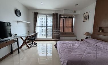 Wohnung zur Miete mit 1 Zimmer in Pathum Wan, Bangkok