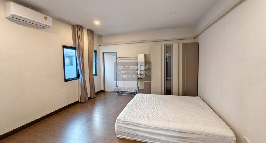 Haus zur Miete mit 4 Zimmer in Prawet, Bangkok