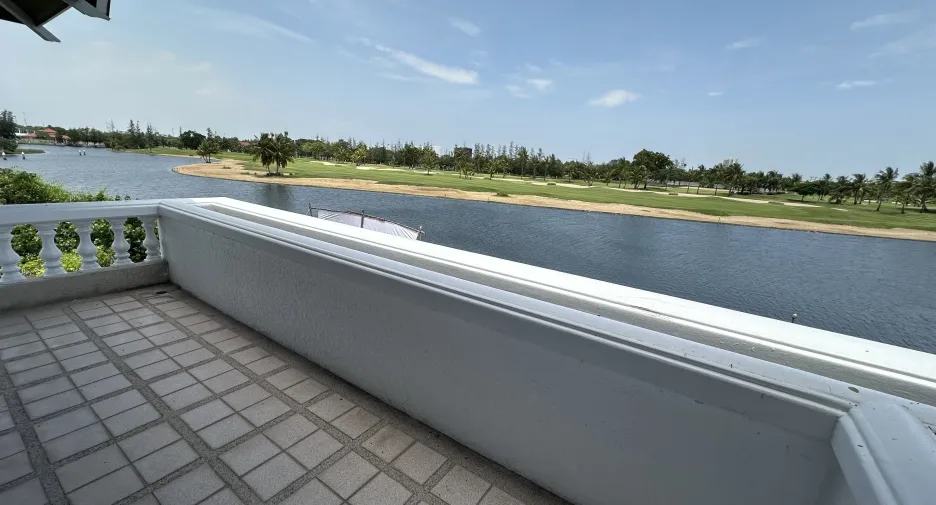 出租 5 卧室 别墅 在 Bang Pakong, Chachoengsao