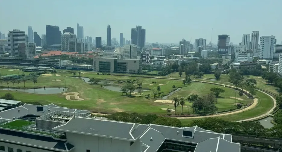For rent 2 bedrooms condo in Pathum Wan, Bangkok