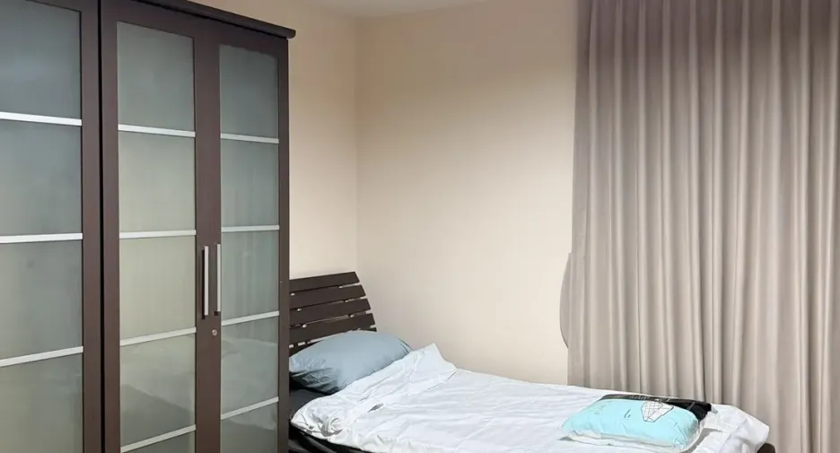 For rent 2 bedrooms condo in Pathum Wan, Bangkok