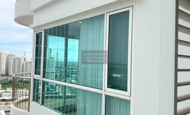 Condo en alquiler de 2 habitaciones en Yan Nawa, Bangkok
