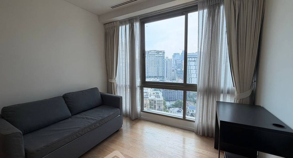 Condo en alquiler y en venta de 2 habitaciones en Khlong Toei, Bangkok