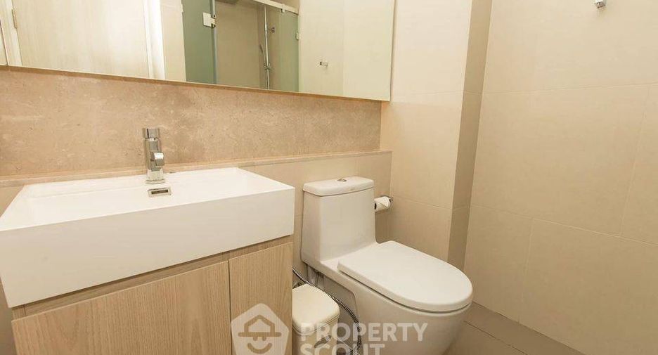 For rent 2 bedrooms condo in Khlong Toei, Bangkok