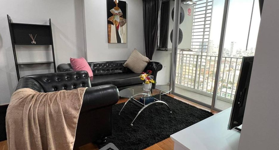 For rent 2 bedrooms condo in Chatuchak, Bangkok