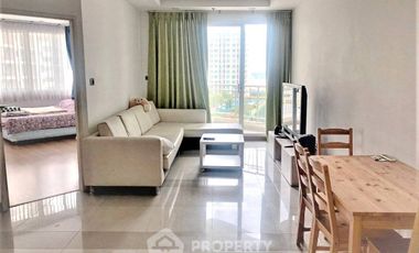 À louer 2 chambres condo à Huai Khwang, Bangkok