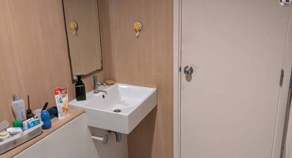 Продажа 2 спальни кондо в Банг Суе, Бангкок