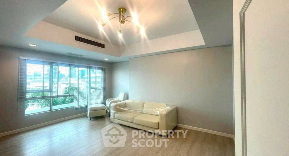 Condo en venta de 2 habitaciones en Yan Nawa, Bangkok