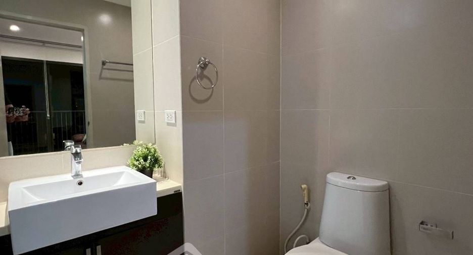 For sale 2 ベッドルーム condo in Watthana, Bangkok