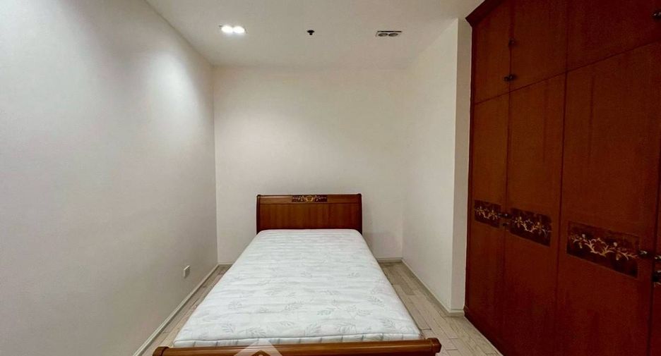 For sale 2 ベッドルーム condo in Watthana, Bangkok