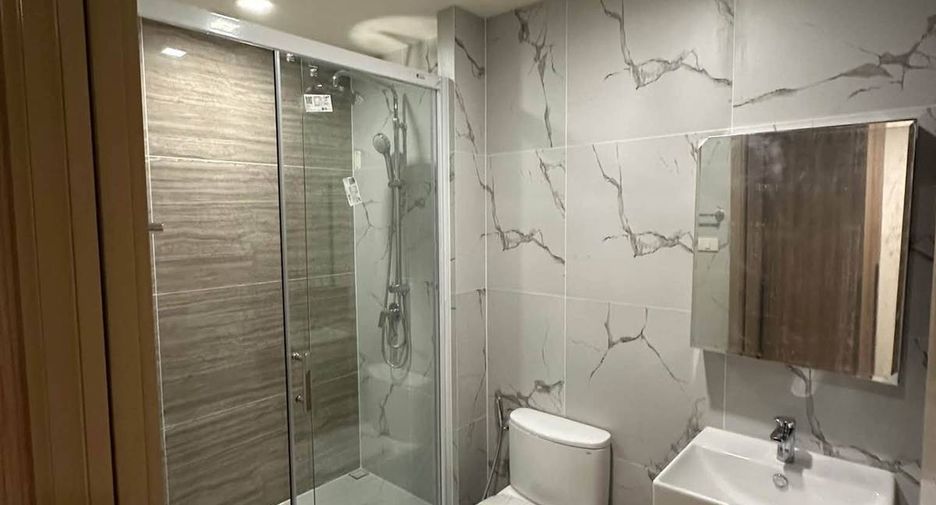 For sale 2 ベッドルーム condo in Thon Buri, Bangkok