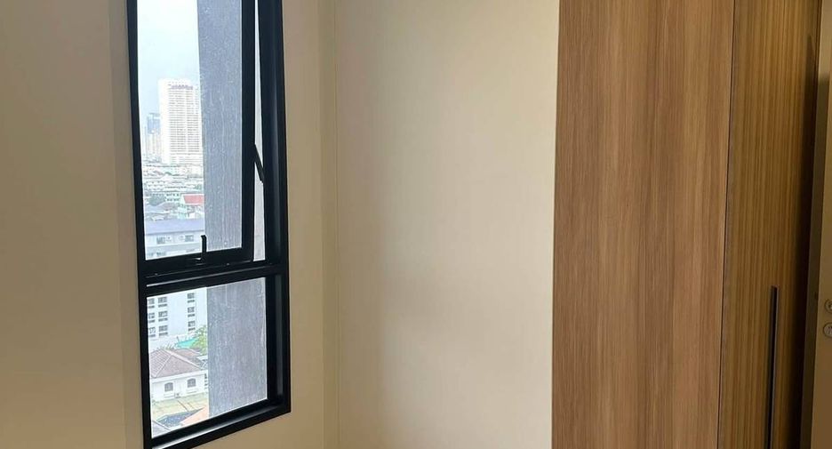 For sale 2 ベッドルーム condo in Thon Buri, Bangkok
