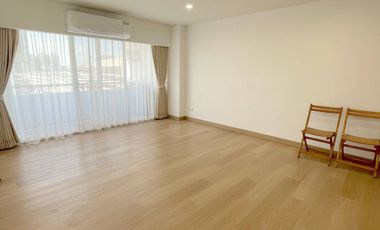 For sale 1 bed condo in Yan Nawa, Bangkok