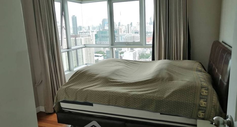 For rent and for sale 2 bedrooms condo in Huai Khwang, Bangkok
