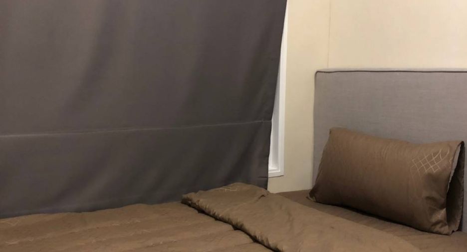 For sale 2 bedrooms condo in Huai Khwang, Bangkok