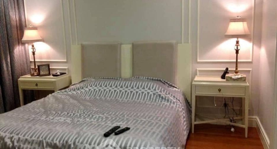 For sale 3 bedrooms condo in Khlong Toei, Bangkok