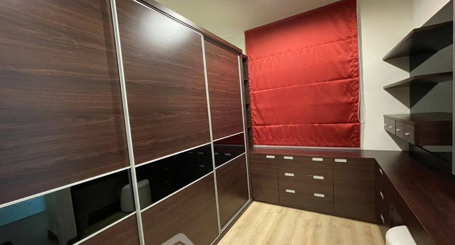 À vendre 2 chambres condo à Yan Nawa, Bangkok
