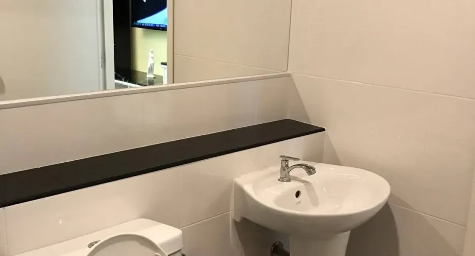 For rent 1 bed condo in Phra Khanong, Bangkok