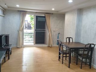 À vendre 2 chambres condo à Yan Nawa, Bangkok