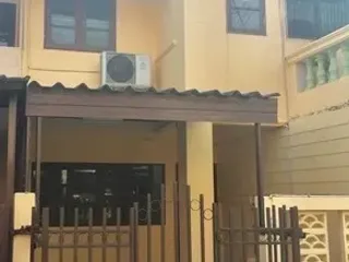 For sale 2 ベッドルーム townhouse in Prawet, Bangkok