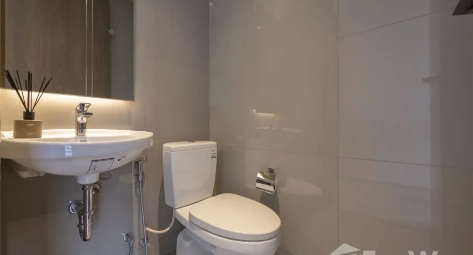 Wohnung zum Kauf und zur Miete mit 3 Zimmer in Pathum Wan, Bangkok