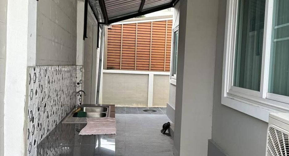 For rent 3 ベッドルーム house in Mueang Chiang Mai, Chiang Mai