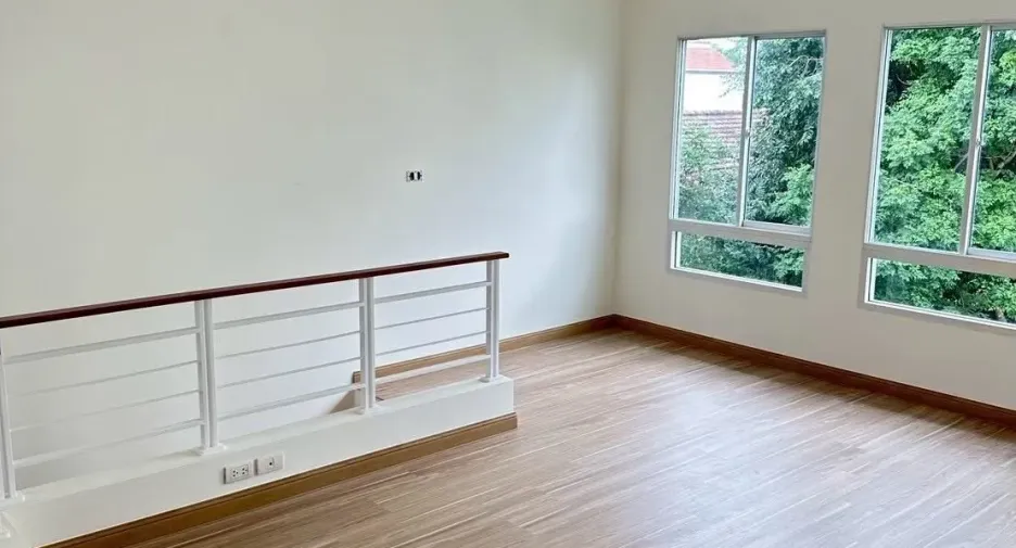 出租 3 卧室 独立屋 在 Rat Burana, 曼谷